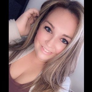 Meet your Posher, Raeelle